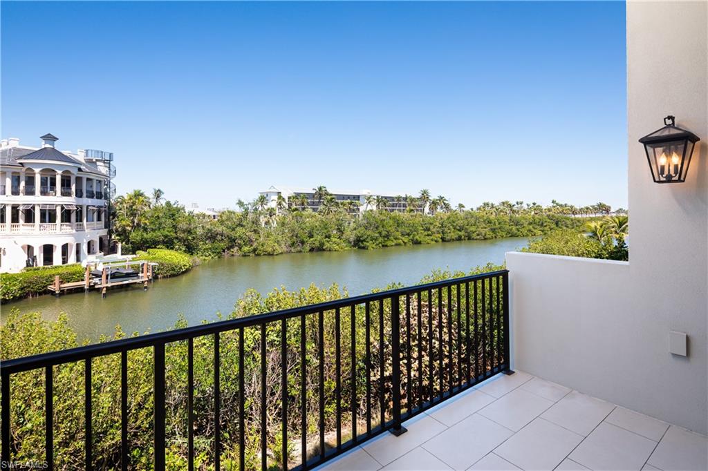 SOUTHPORT ON THE BAY - Residential