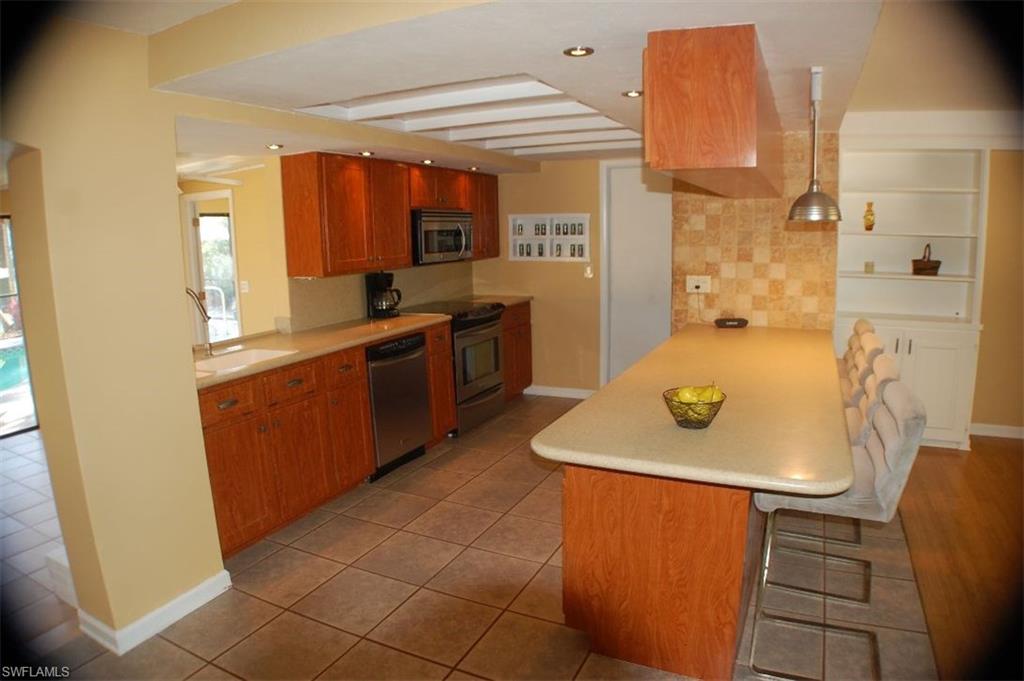 BONITA SHORES - Residential