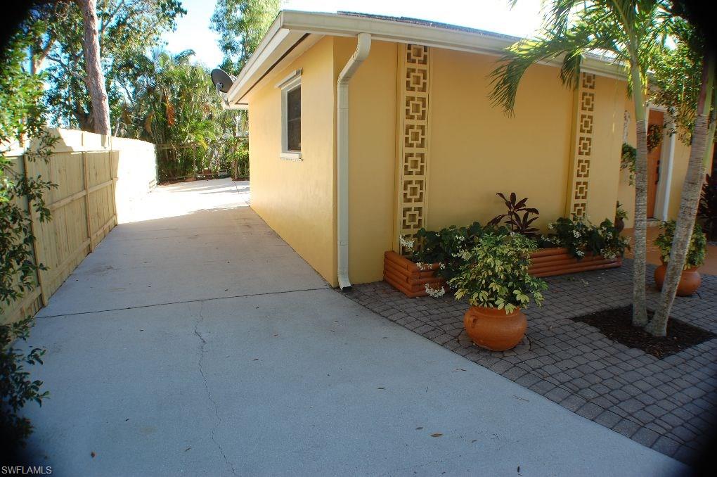 BONITA SHORES - Residential