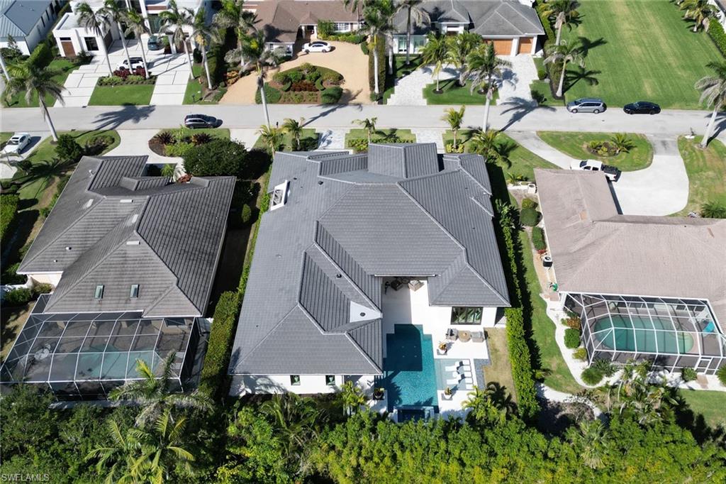 MOORINGS - Residential