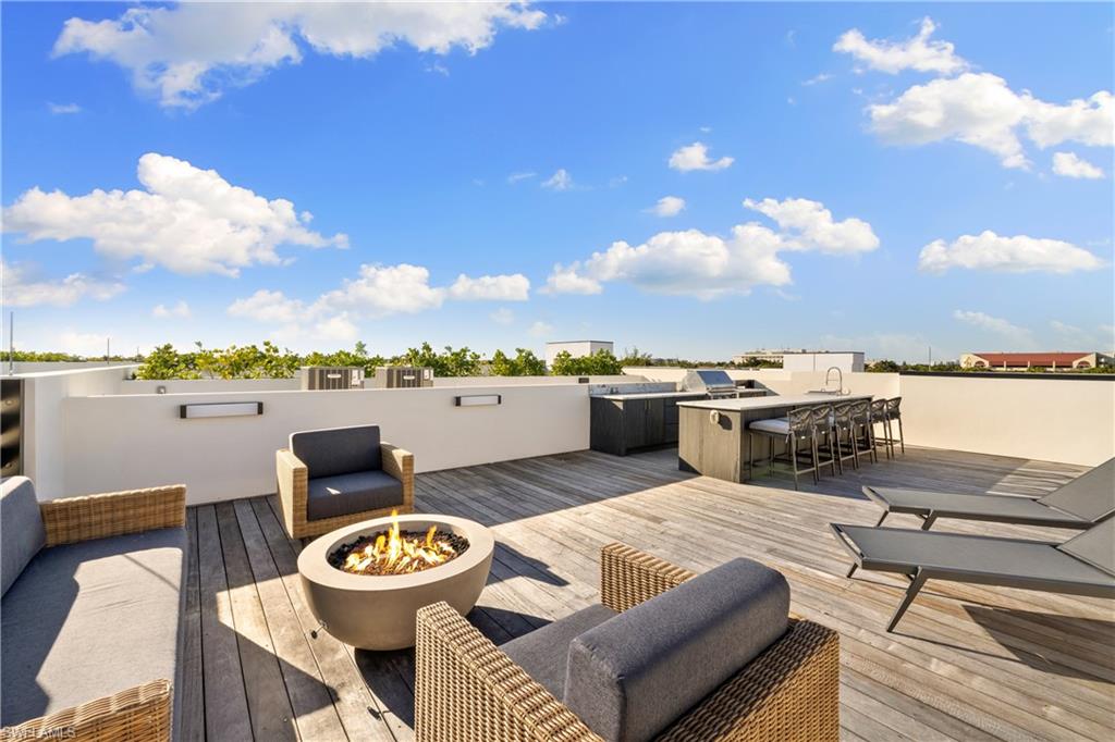 STELLA NAPLES - Residential