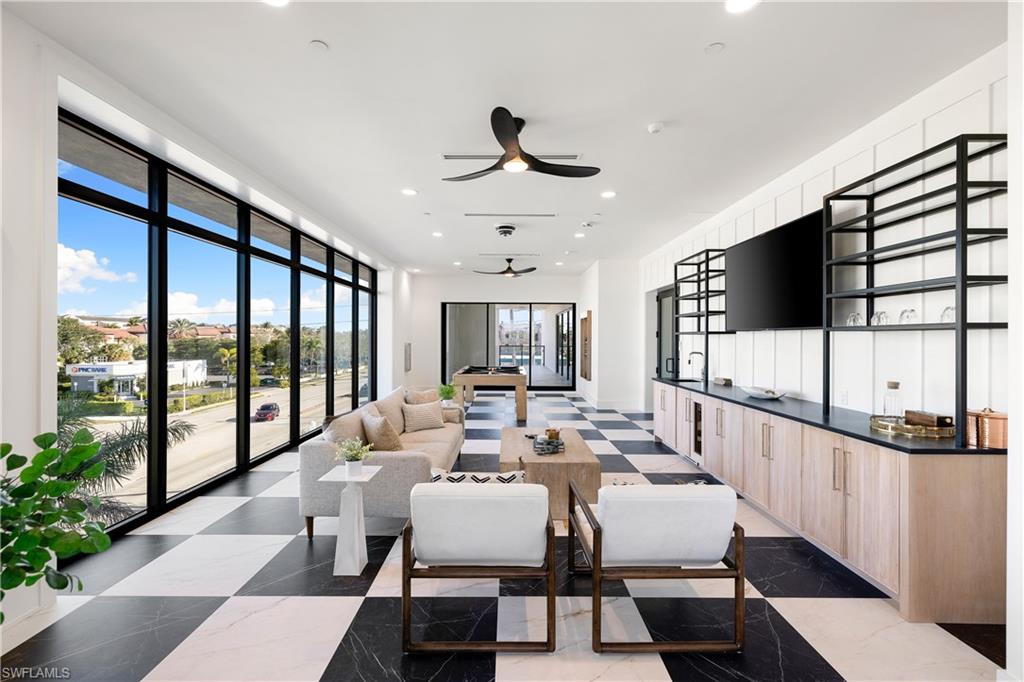 STELLA NAPLES - Residential