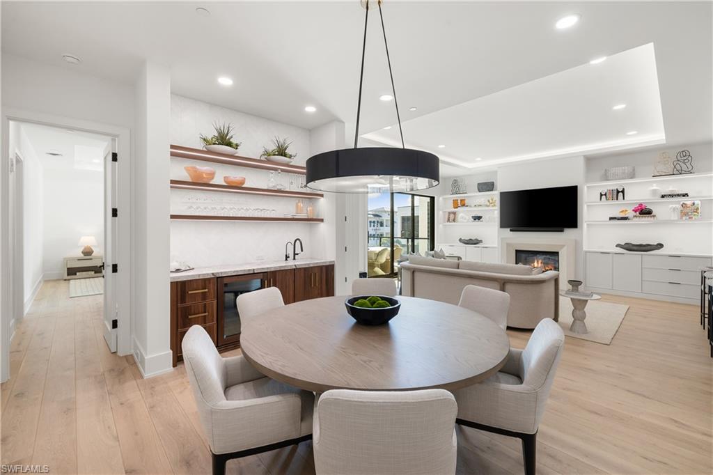 STELLA NAPLES - Residential