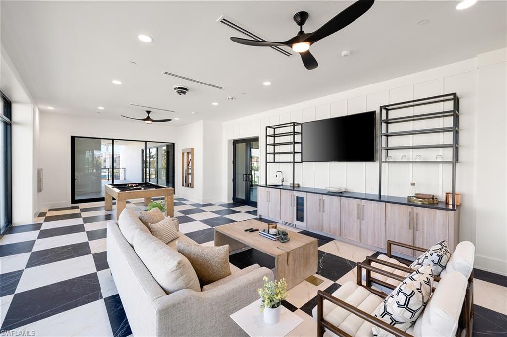 STELLA NAPLES - Residential