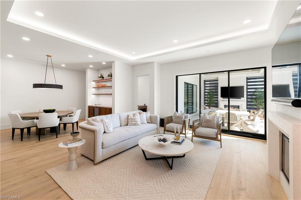STELLA NAPLES - Residential