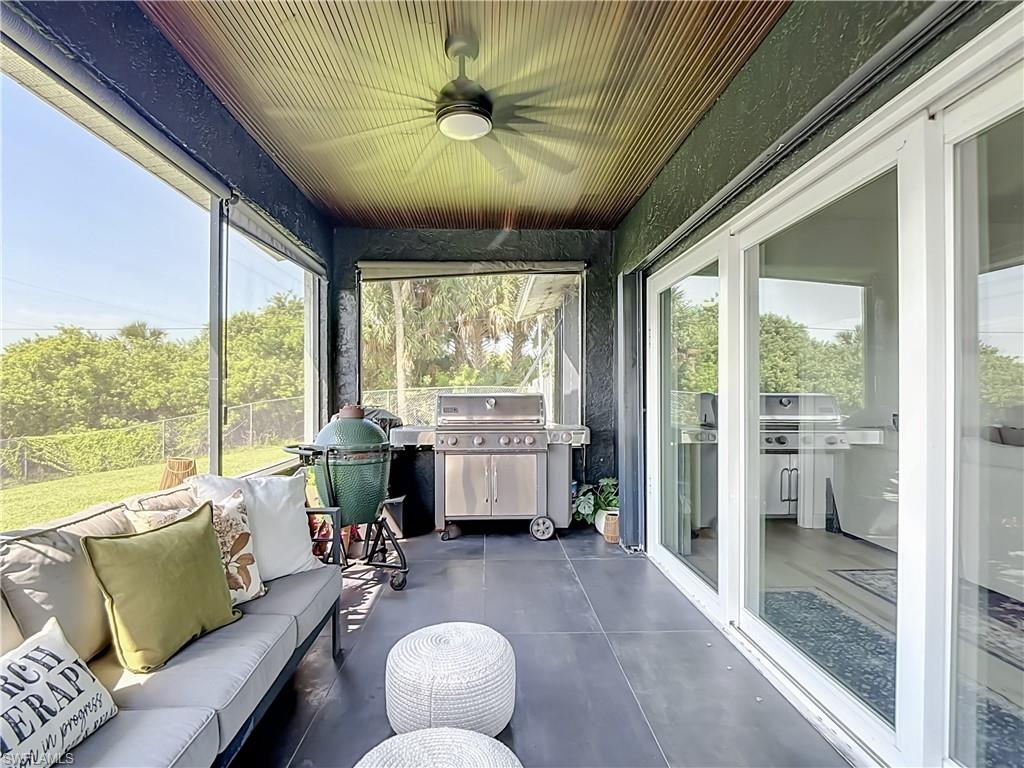 MOORE HAVEN - Residential