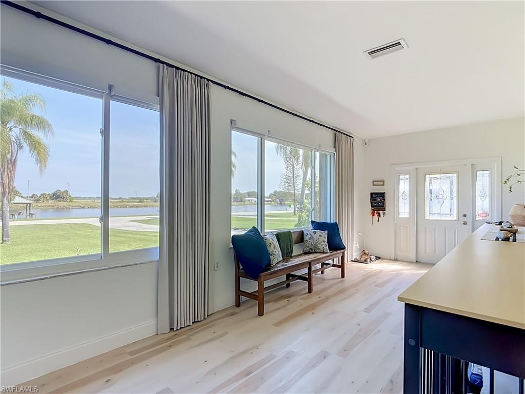 MOORE HAVEN - Residential