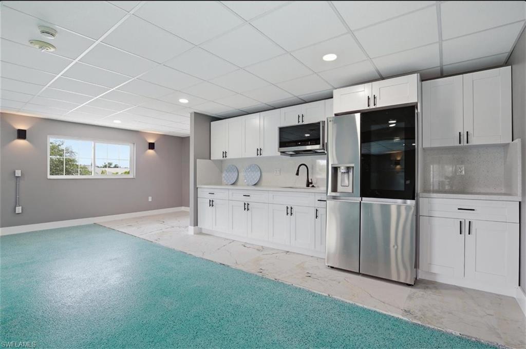 WINDSOR WEST - Residential