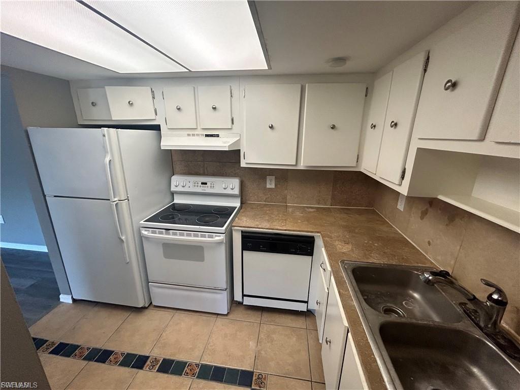 WINDSOR WEST - Residential