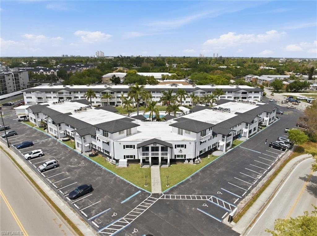WINDSOR WEST - Residential
