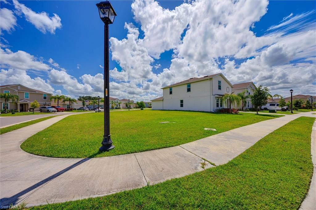 SAVANNA LAKES - Residential