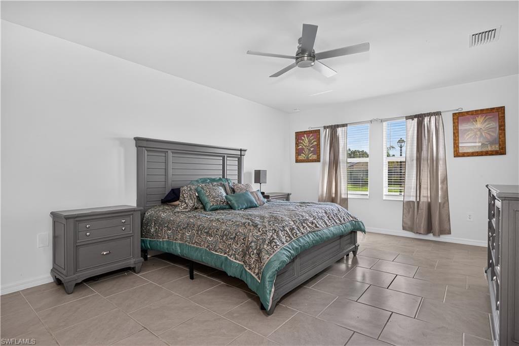 SAVANNA LAKES - Residential