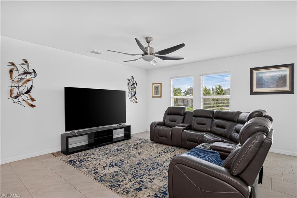 SAVANNA LAKES - Residential