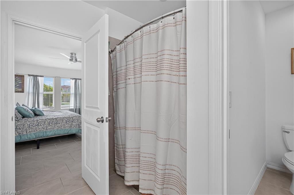 SAVANNA LAKES - Residential