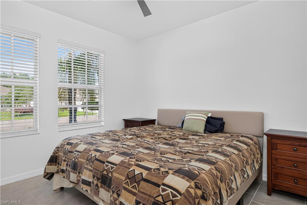 SAVANNA LAKES - Residential