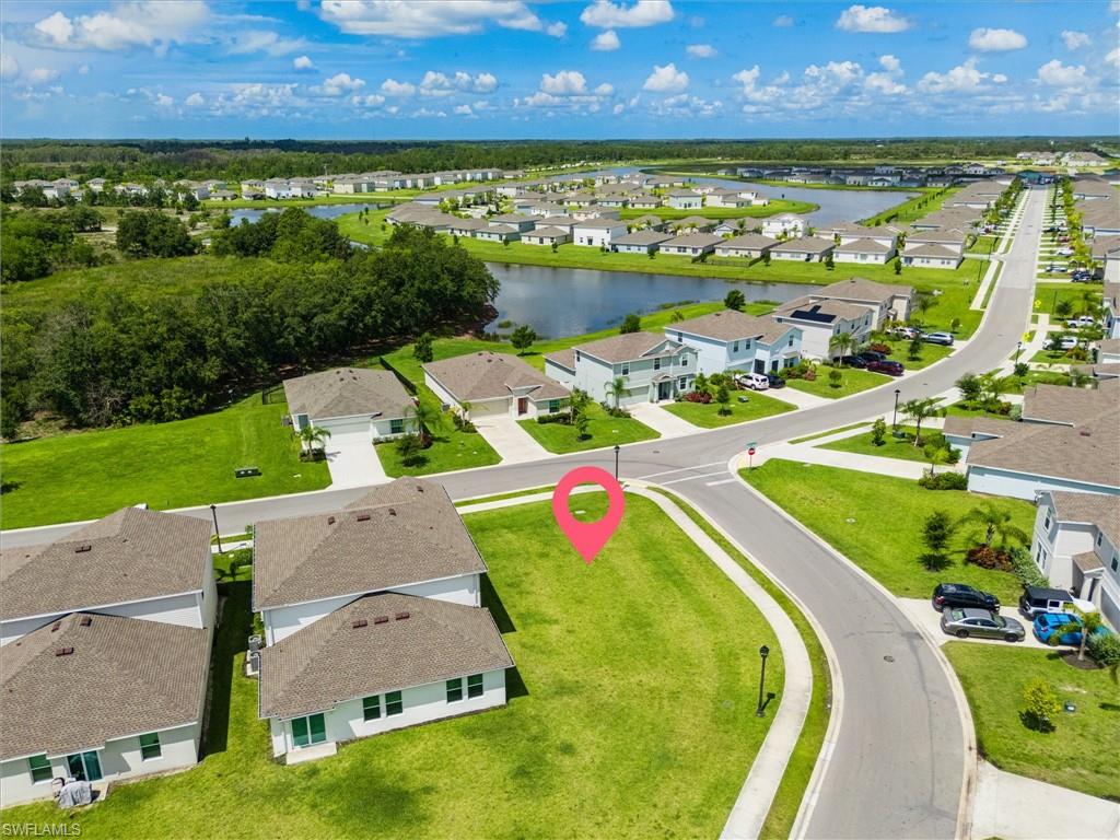 SAVANNA LAKES - Residential