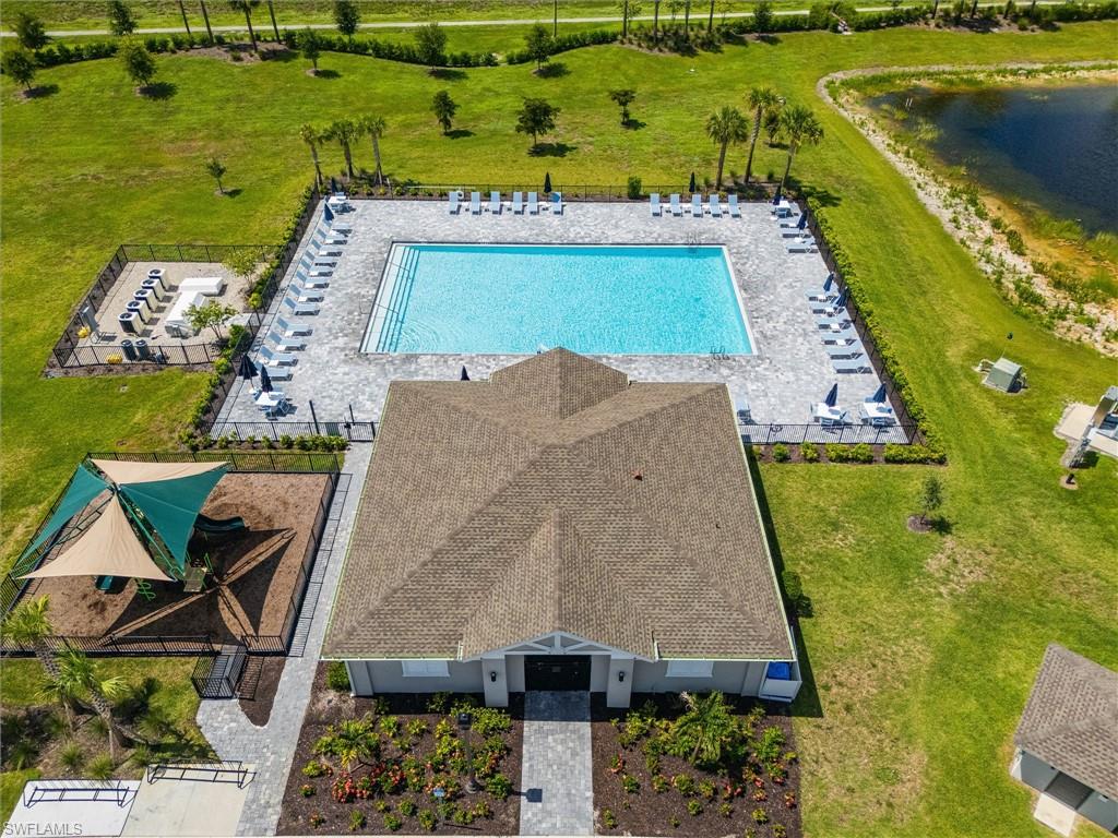 SAVANNA LAKES - Residential