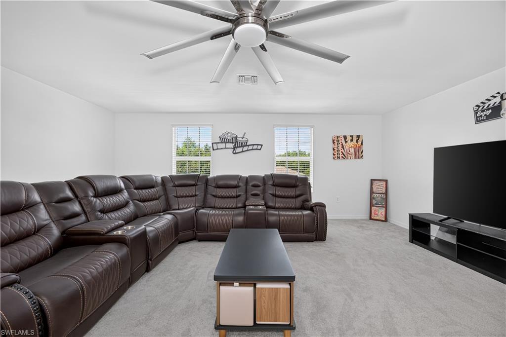 SAVANNA LAKES - Residential