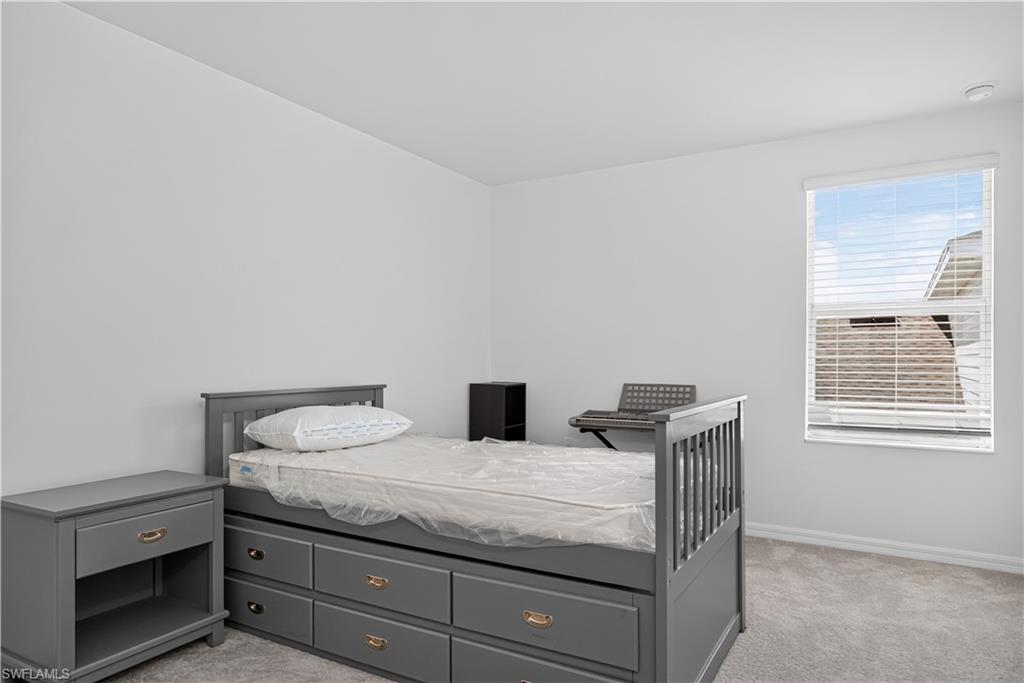 SAVANNA LAKES - Residential