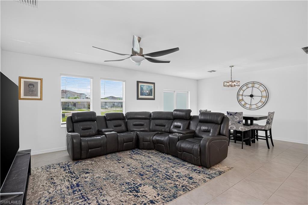 SAVANNA LAKES - Residential