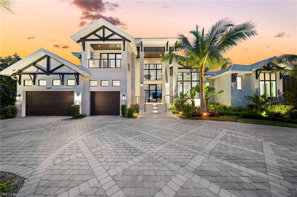 MOORINGS - Residential