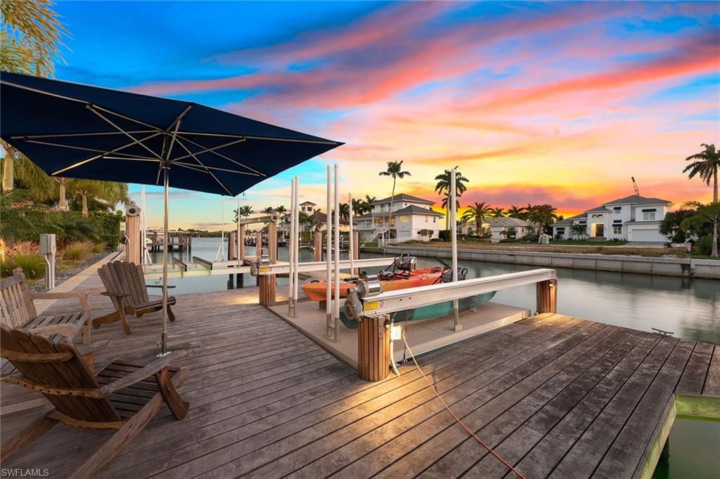 HIDEAWAY BEACH - Residential