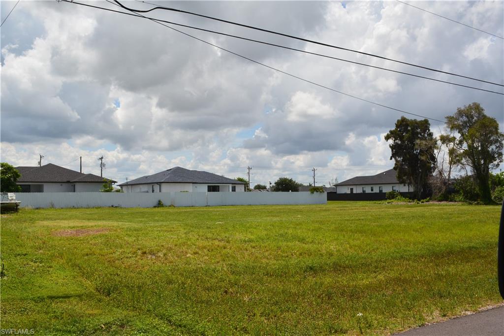 CAPE CORAL - Land