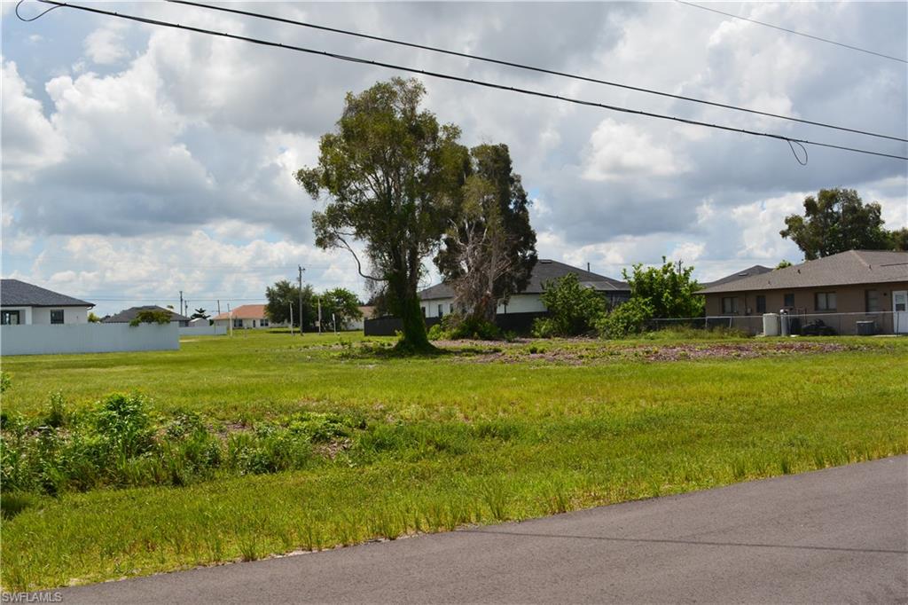 CAPE CORAL - Land