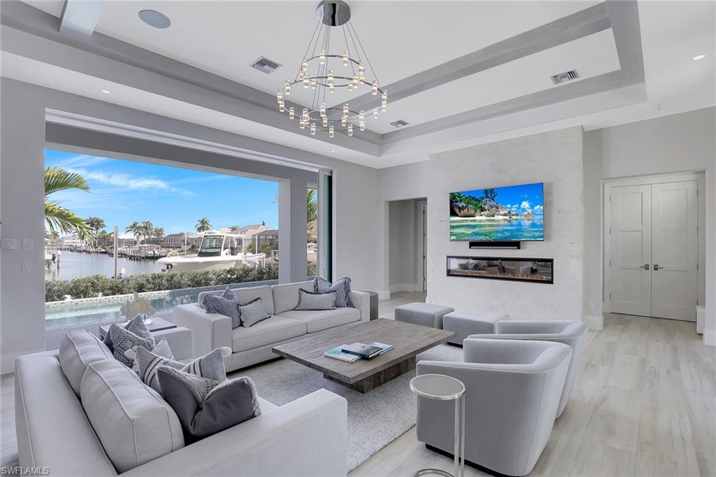 MARCO ISLAND - Residential
