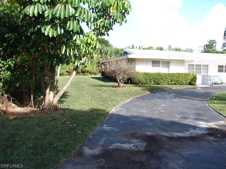 MOORINGS - Residential
