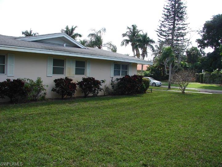 MOORINGS - Residential