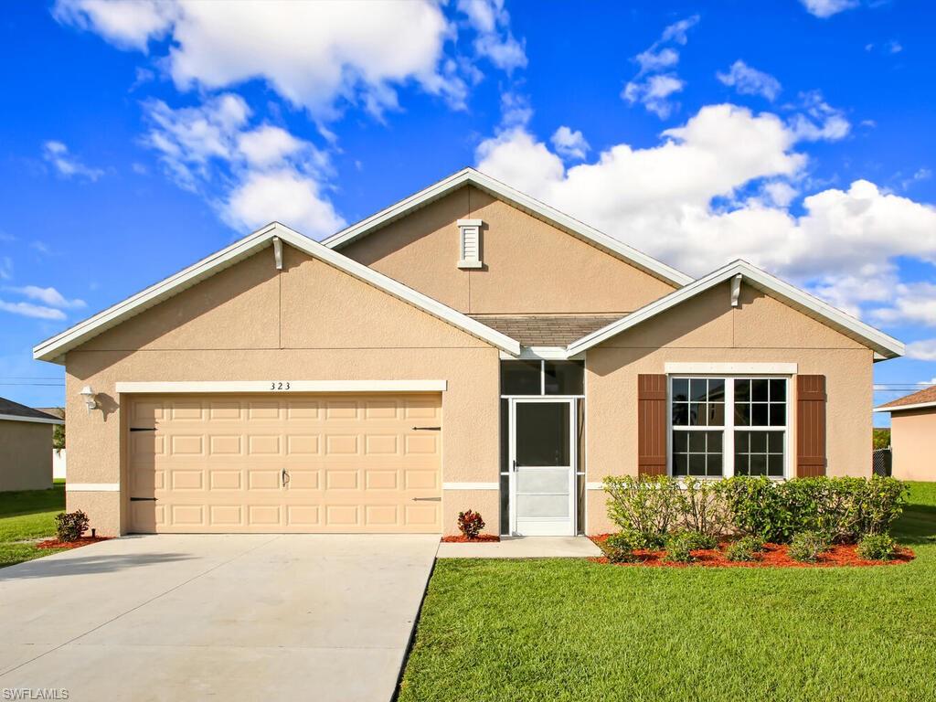 This beautiful DR Horton "Cali" home built in 2017 offers all the wonderful DR Horton qualities and features. The spacious open kitchen, living area, split bedrooms, large master bedroom and closet, dual sinks in the master bath, and more! This home has fresh interior paint, kitchen backsplash, tiled & screened in lanai. Great central location, very close to shopping, restaurants and schools.