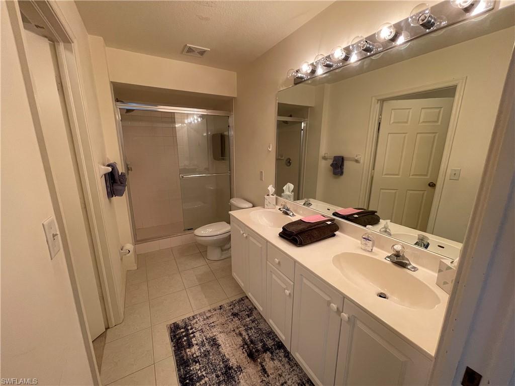 MANOR - Residential Lease