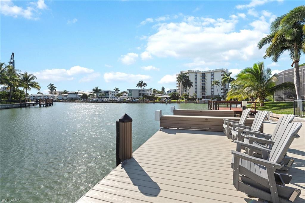 MOORINGS - Residential