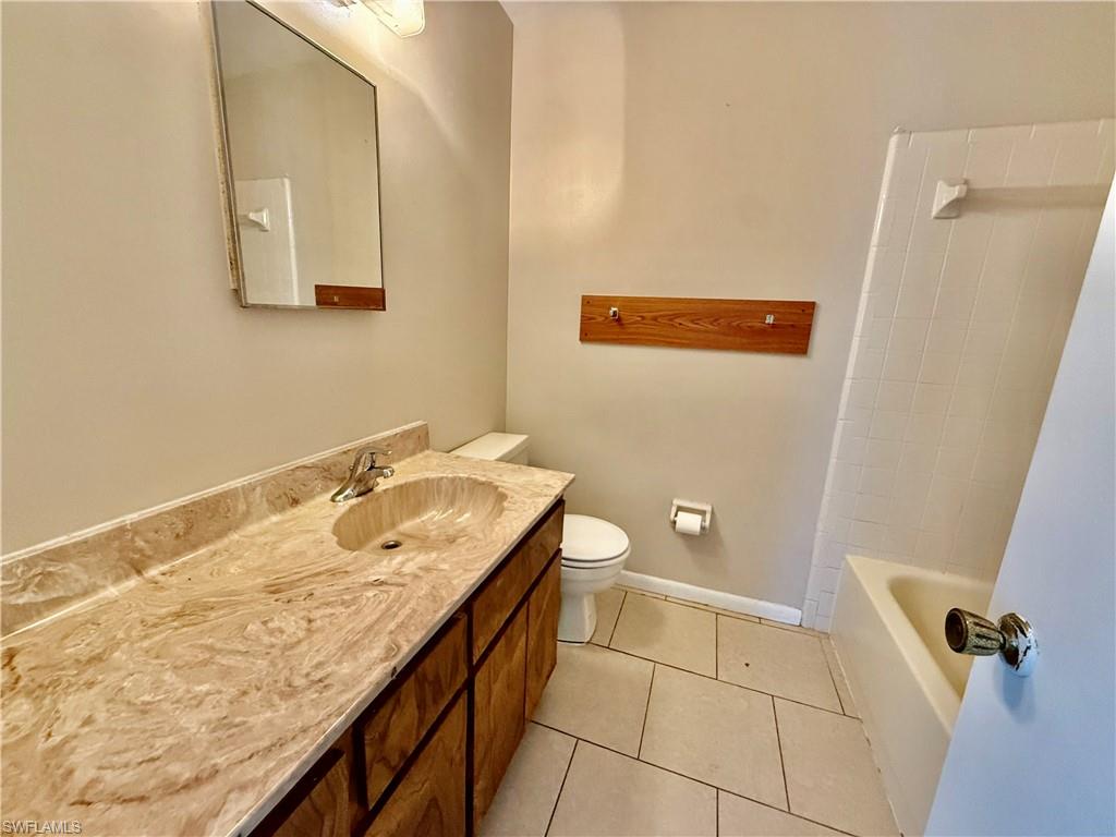 WILLOW LAKE SOUTH - Residential