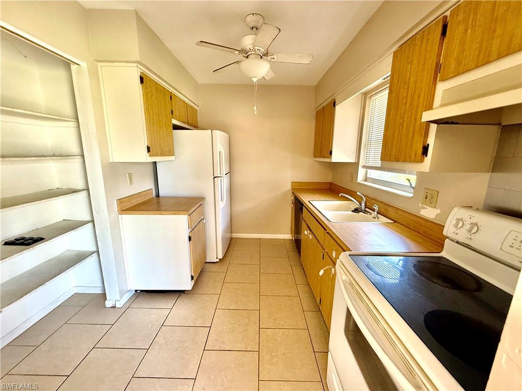 WILLOW LAKE SOUTH - Residential