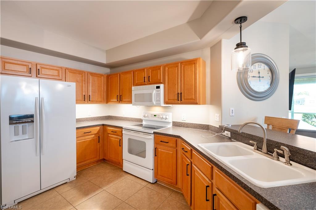 GARDEN LAKES - Residential