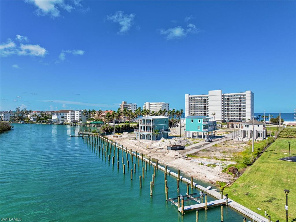 BONITA BEACH - Land