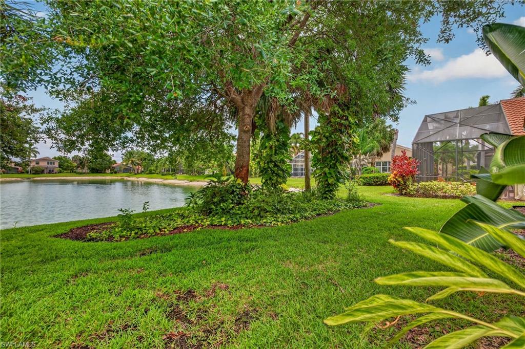 SATURNIA LAKES - Residential