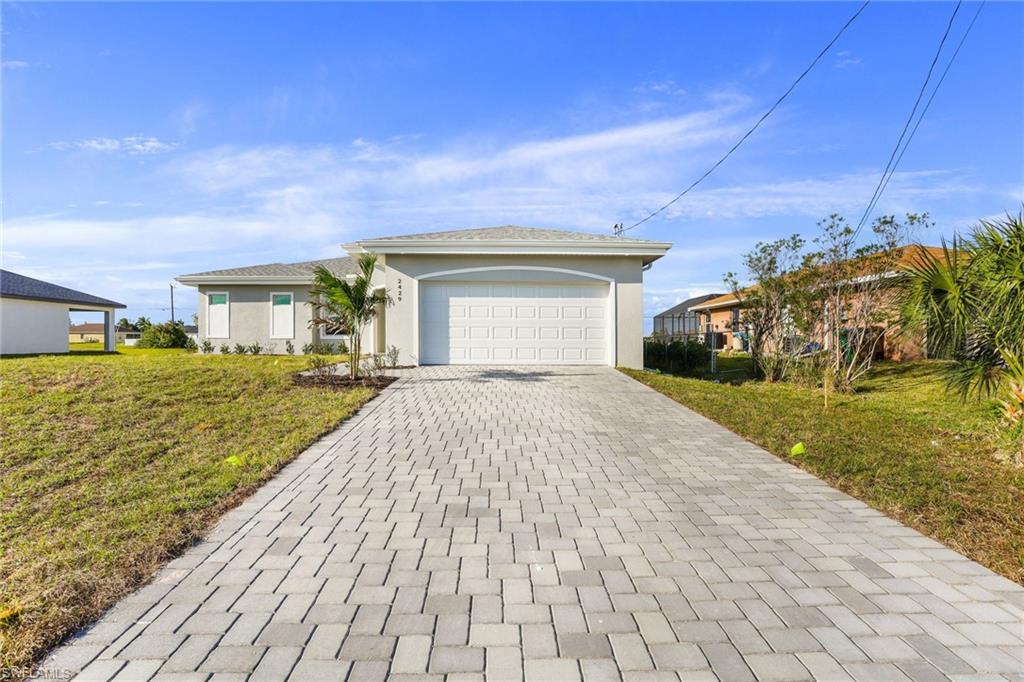 CAPE CORAL - Residential