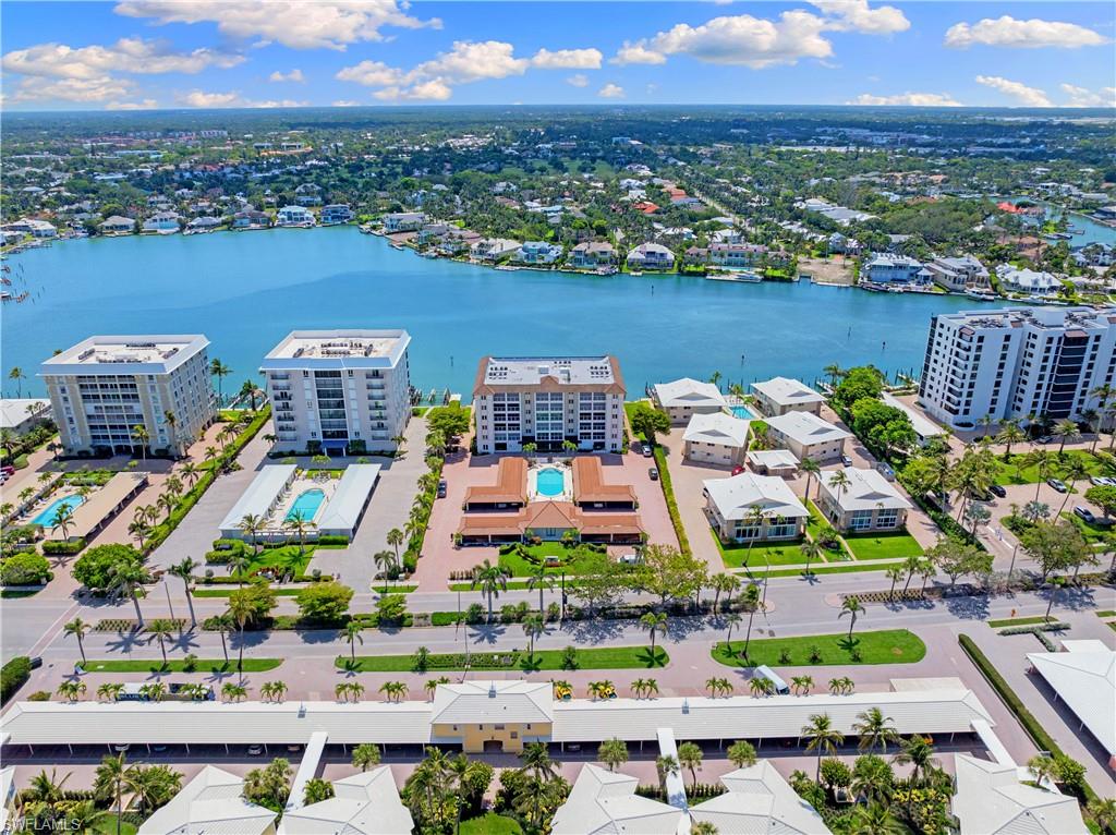 SPINDRIFT CLUB - Residential