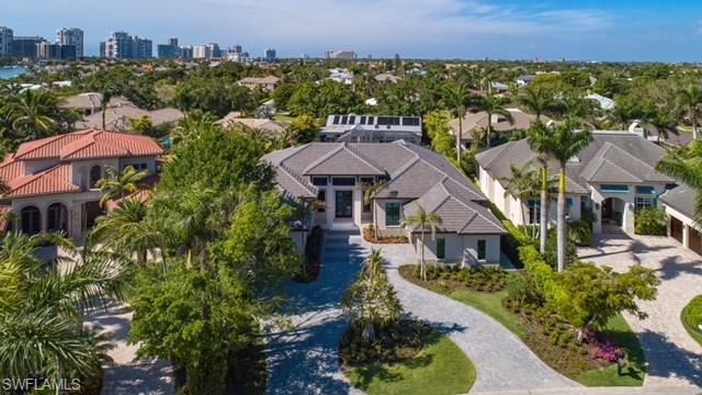 MOORINGS - Residential