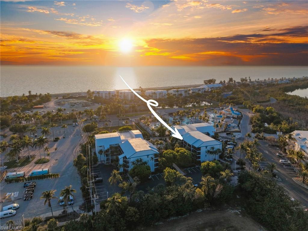 TENNIS VILLAS - Residential