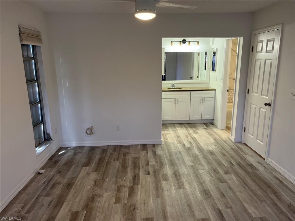 FOXMOOR LAKES - Residential