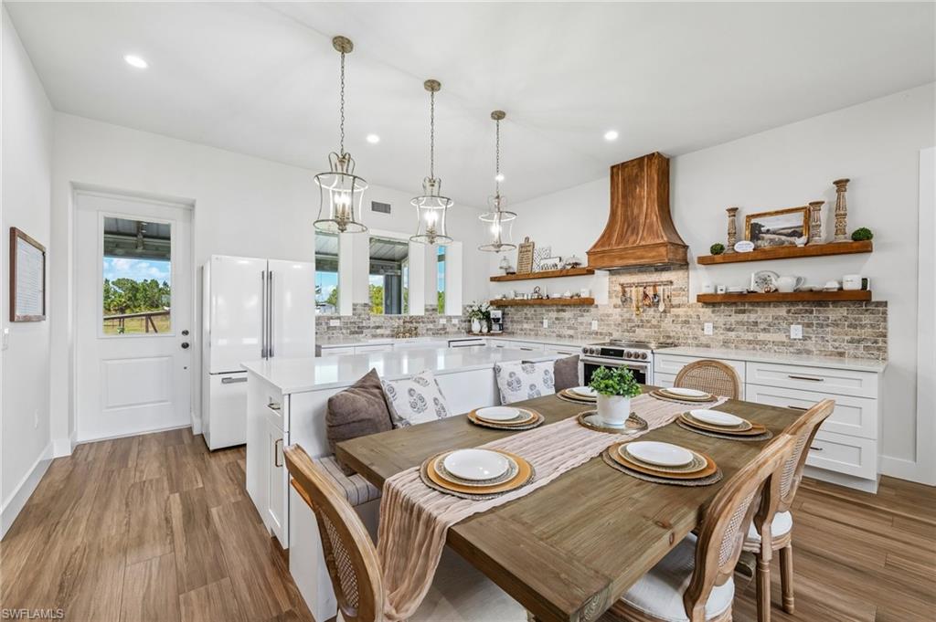 GOLDEN GATE ESTATES - Residential