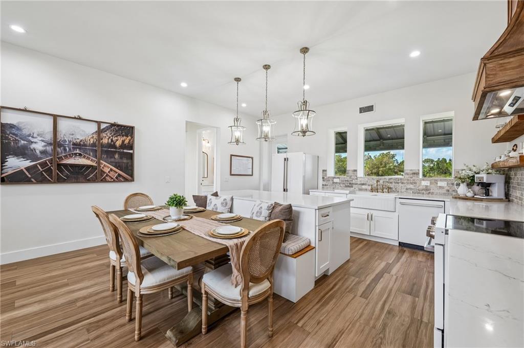 GOLDEN GATE ESTATES - Residential