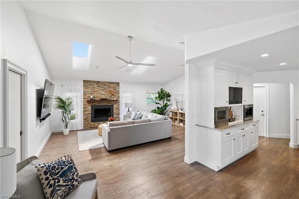 GULF ACRES - Residential