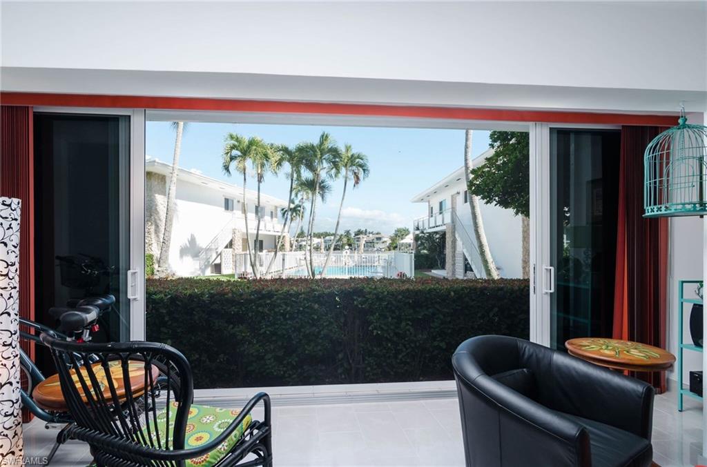 YACHT HARBOR MANOR - Residential
