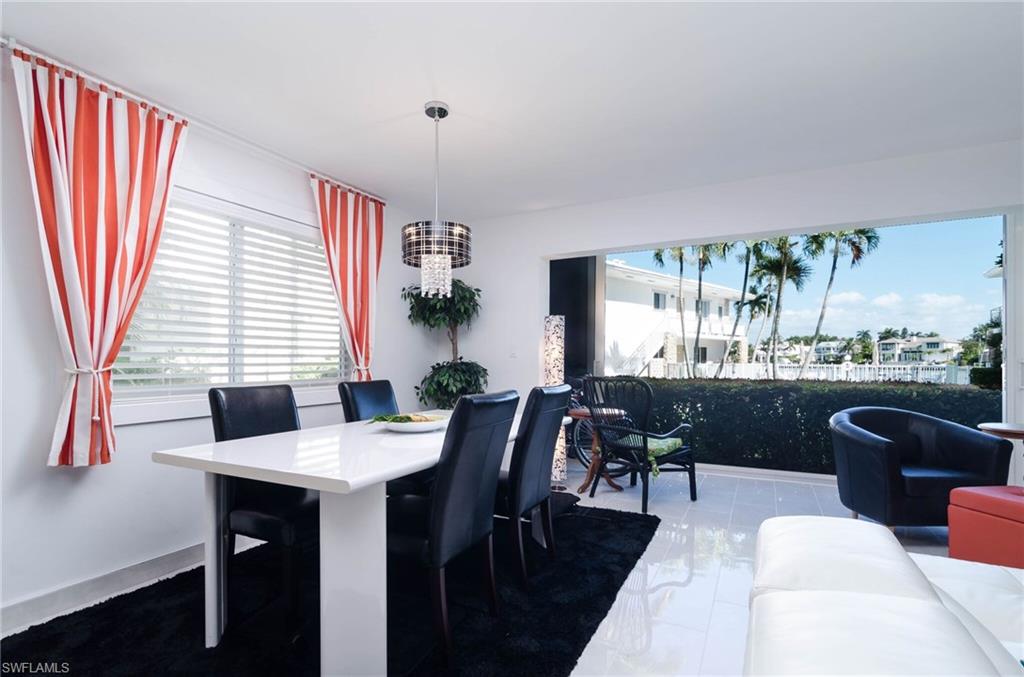 YACHT HARBOR MANOR - Residential