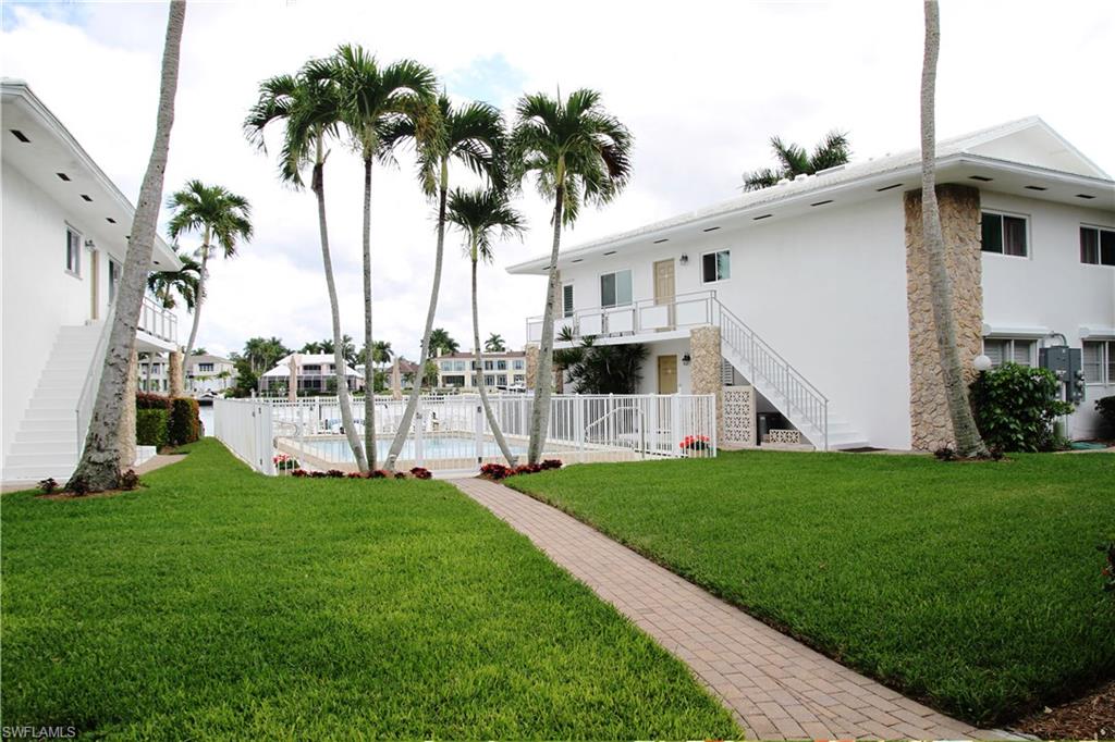 YACHT HARBOR MANOR - Residential